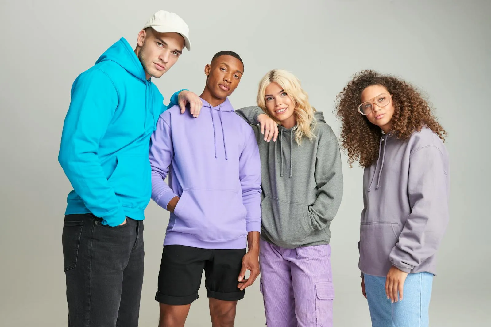 8 Personalised Embroidered/Printed Hoodies with Free Logo