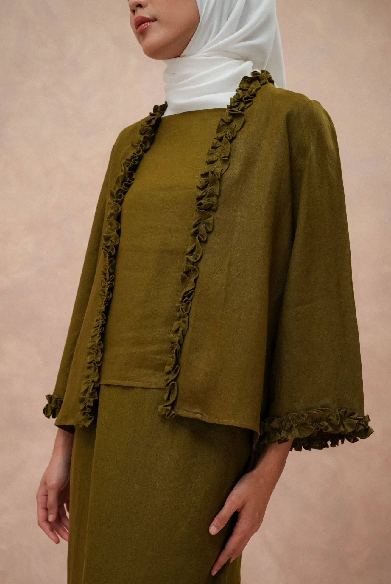 The Classic Pleated Linen Skirt in Olive