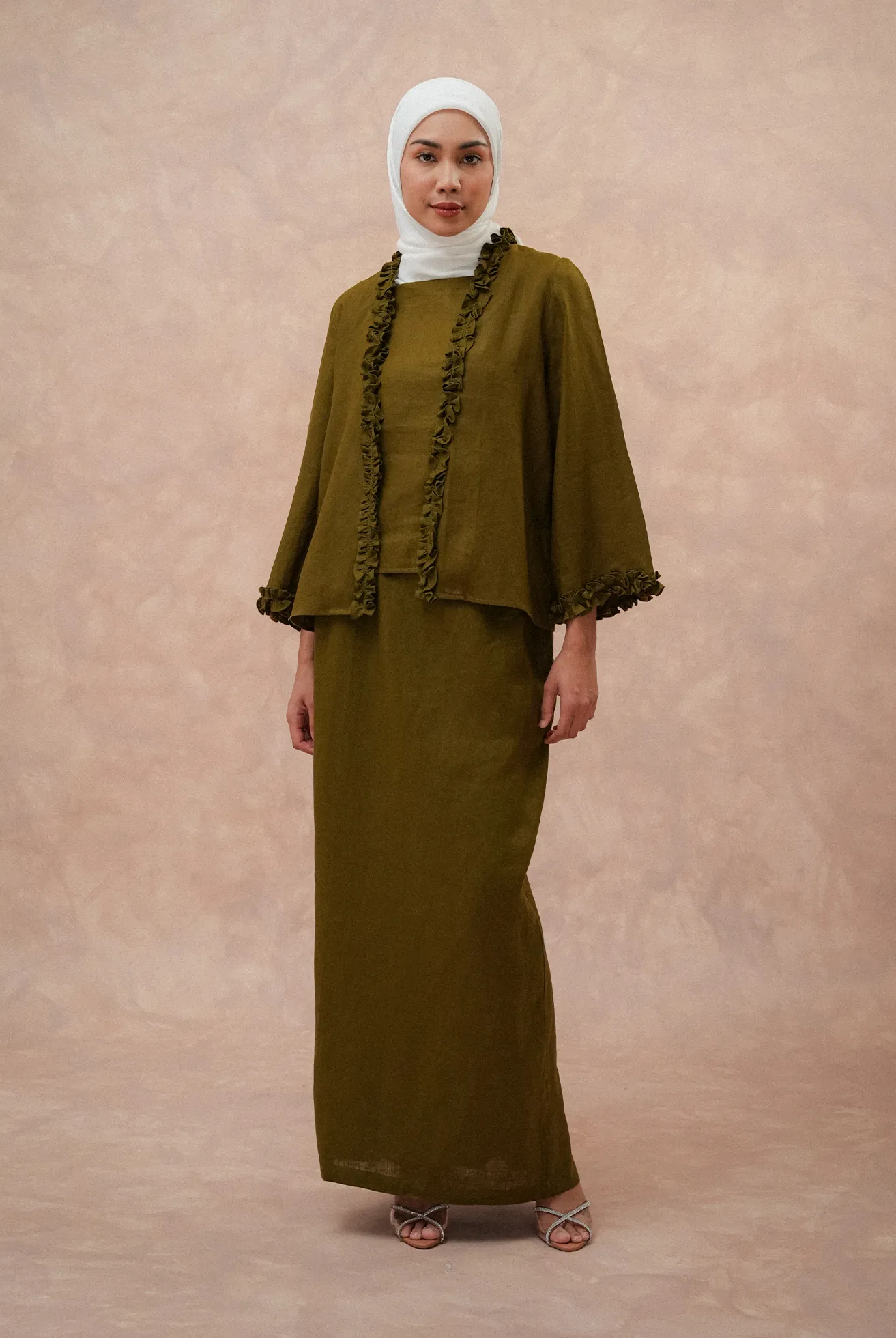 The Classic Pleated Linen Skirt in Olive