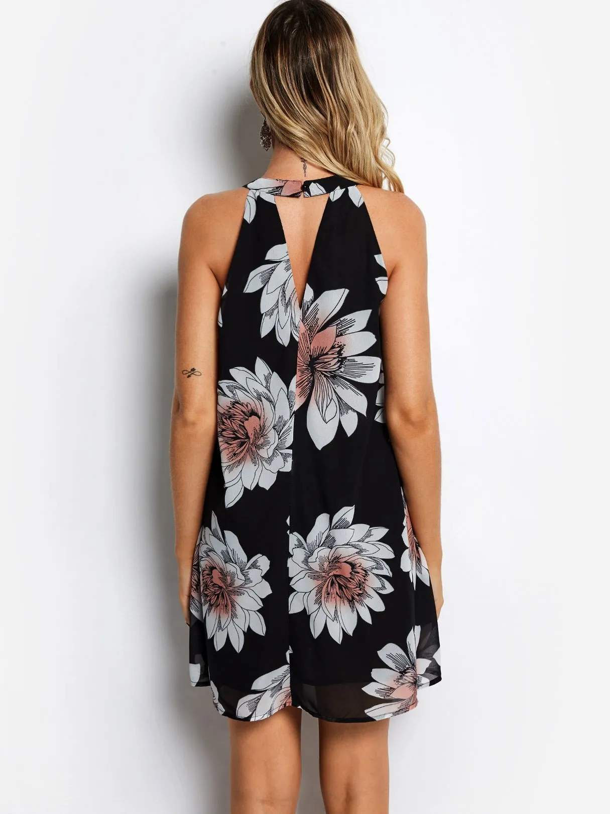 Wholesale Black Halter Sleeveless Floral Print Cut Out Dresses