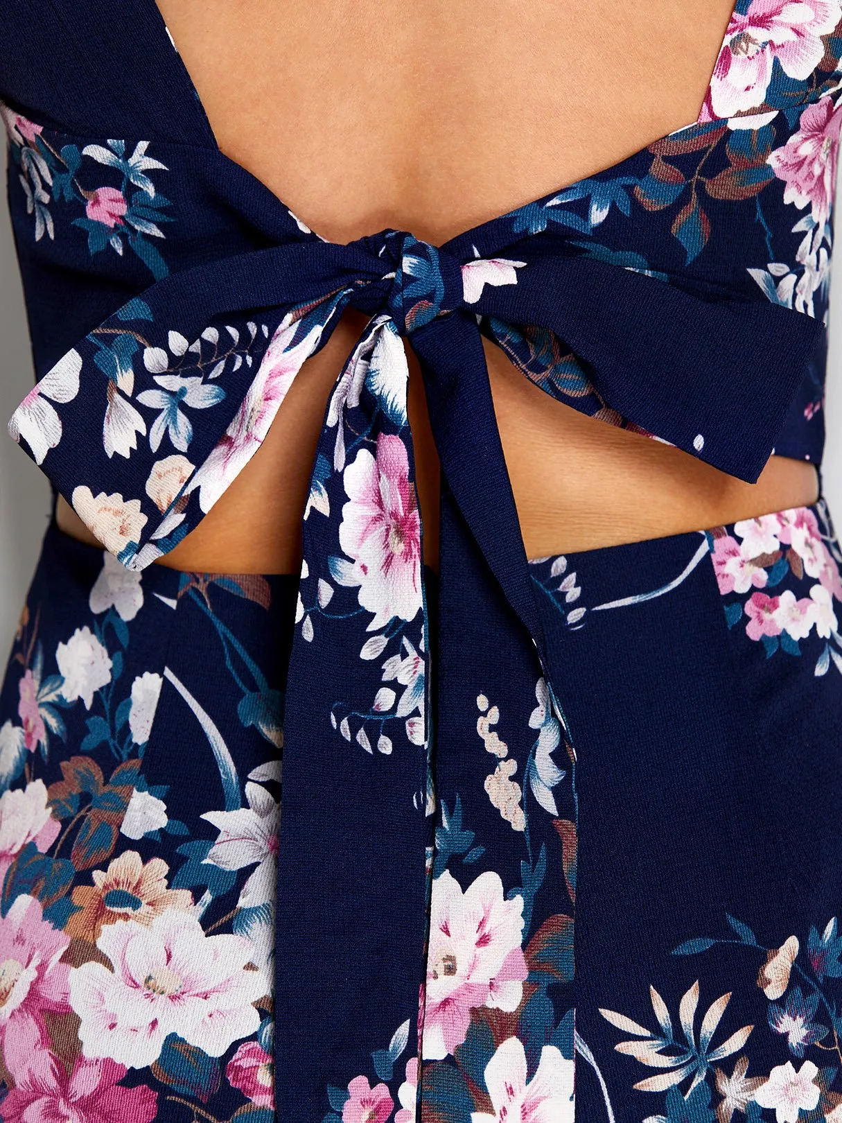 Wholesale Navy Halter Sleeveless Floral Print Backless Lace-Up Slit Hem Dresses