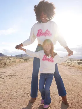 WRANGLER WOMENS X BARBIE™ RELAXED LOGO SWEATSHIRT IN WORN WHITE